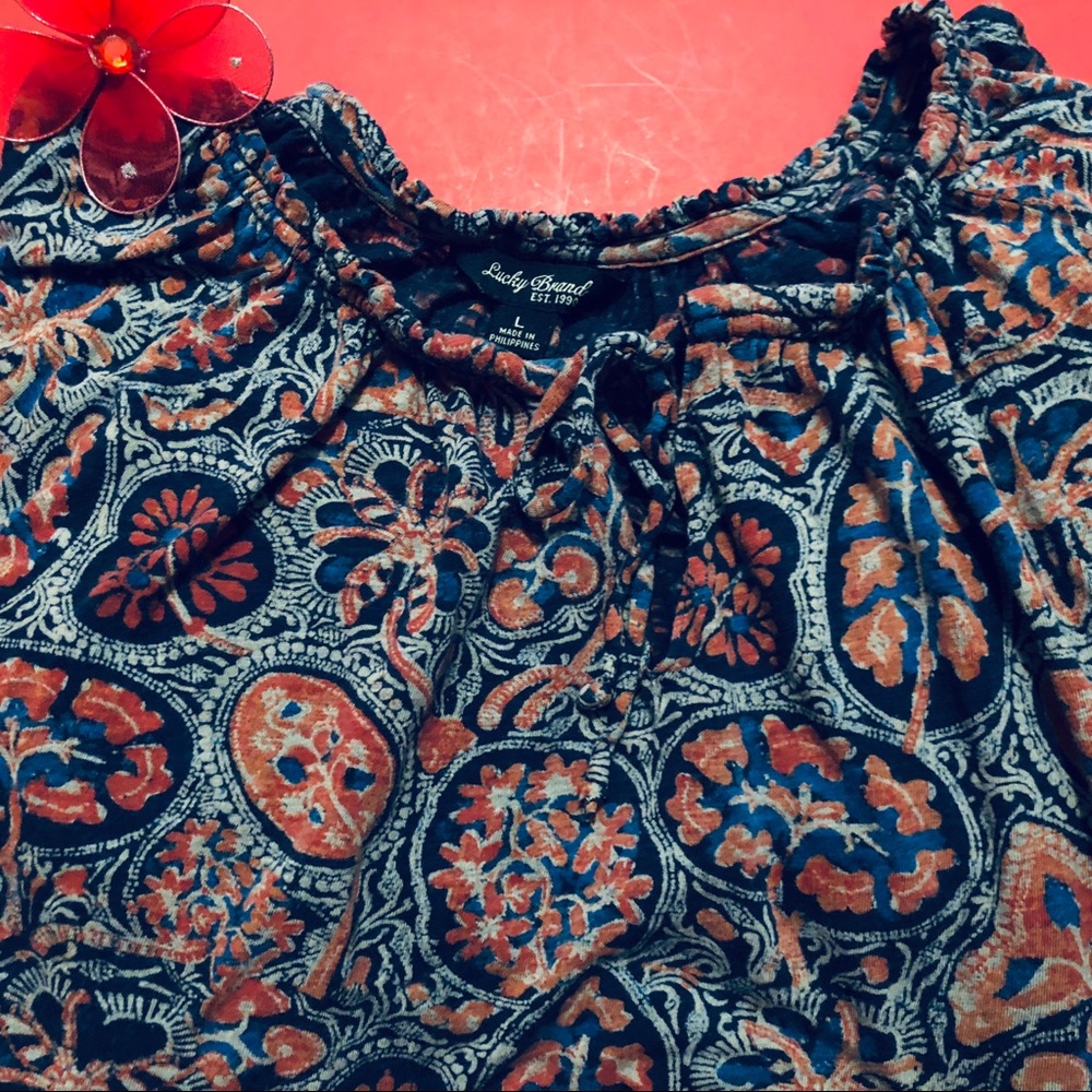 📦Lucky Brand-perfect top for dressy or casual. - Picture 3 of 6